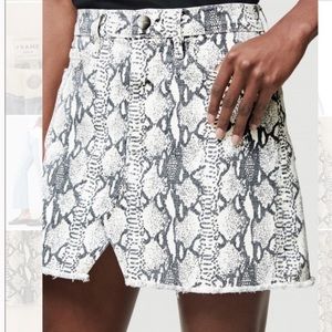 Nwt frame denim snake skirt